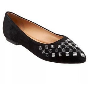 Trotters Black and Gray Flats with Elegant Design